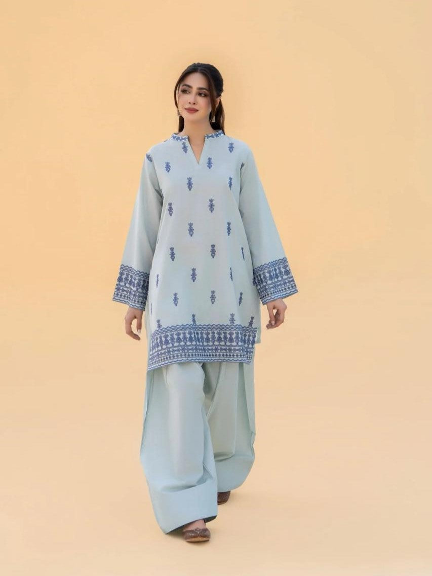 Daina Lawn 2PC