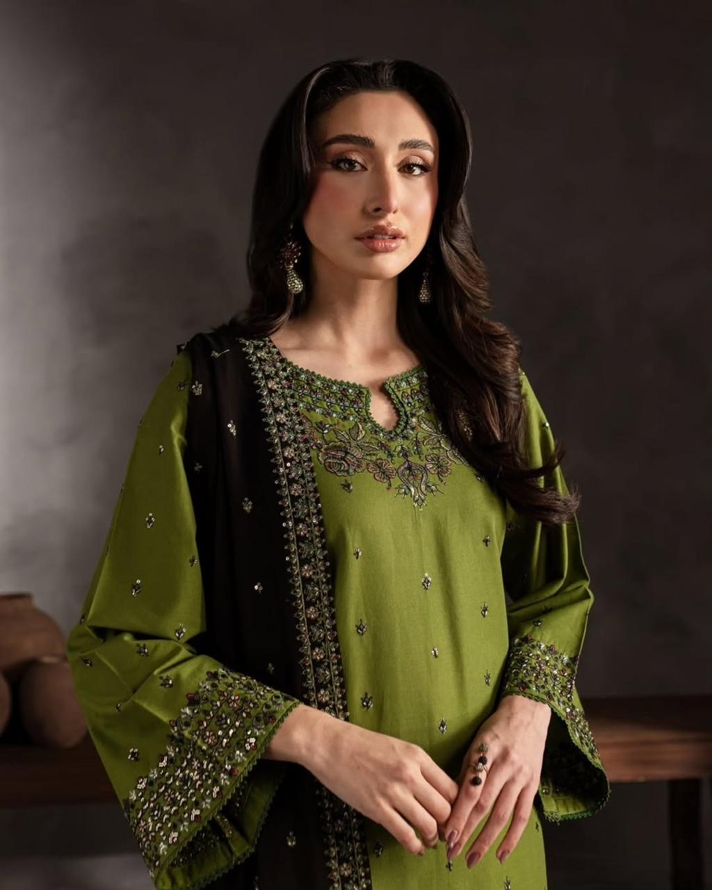 Ezza Lawn Emb 3pc