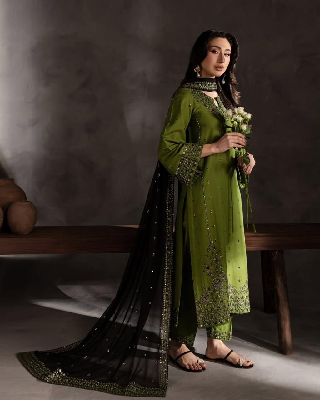 Ezza Lawn Emb 3pc