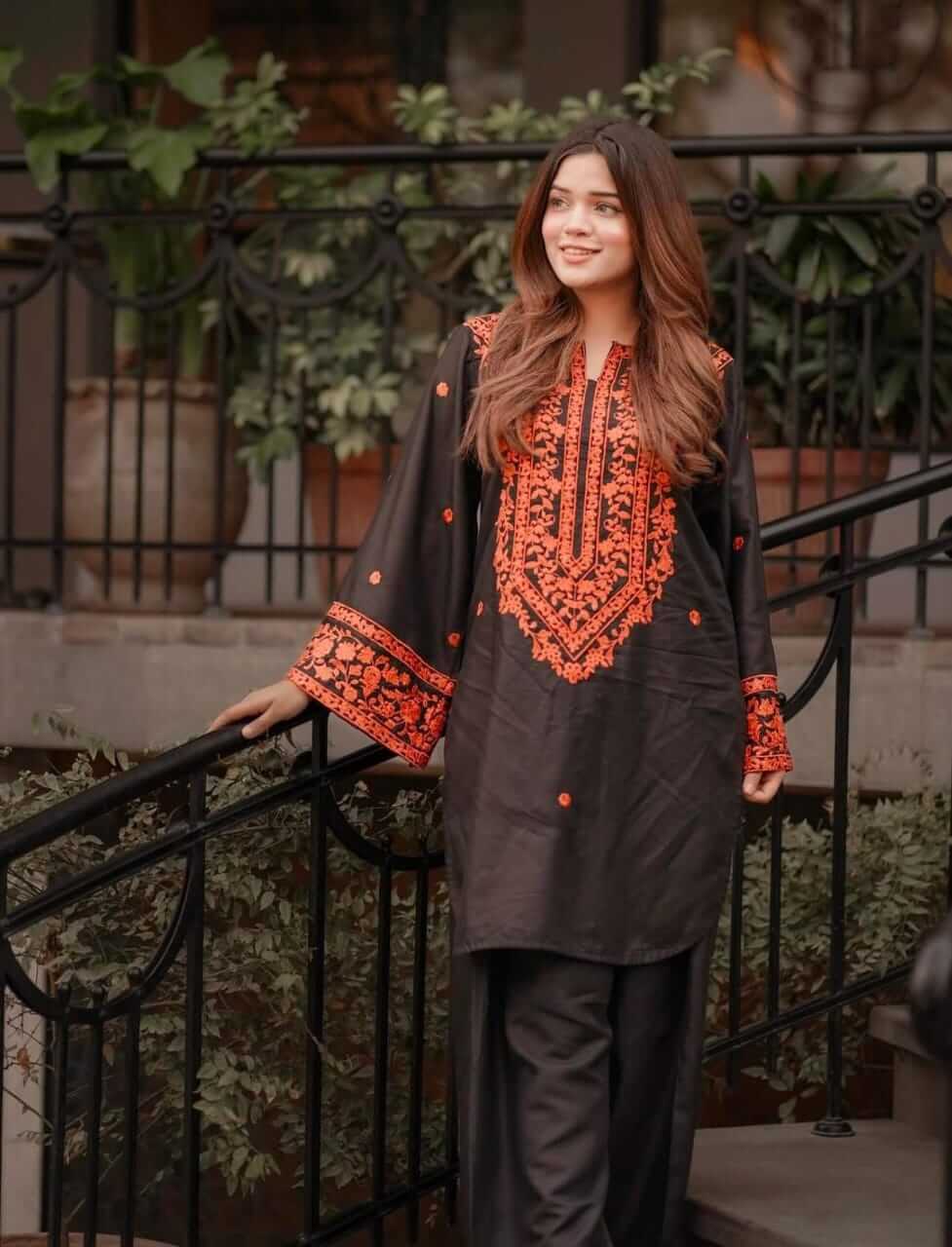 Sofia Emb Work 2pc